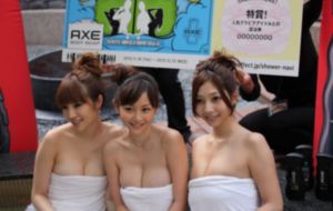 和上司女部长出差电影