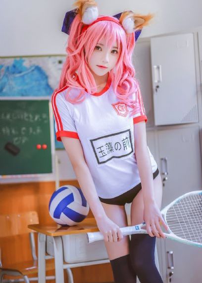 无尽裸体触手视频
