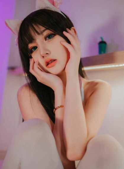 女机械人