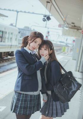 火辣监狱